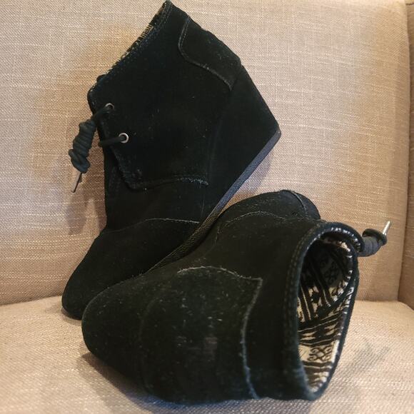 TOMS Womens Desert Wedge Black Suede Wedge Lace-Up Ankle Bootie Mid Heel Boot✨️9 - Picture 12 of 12